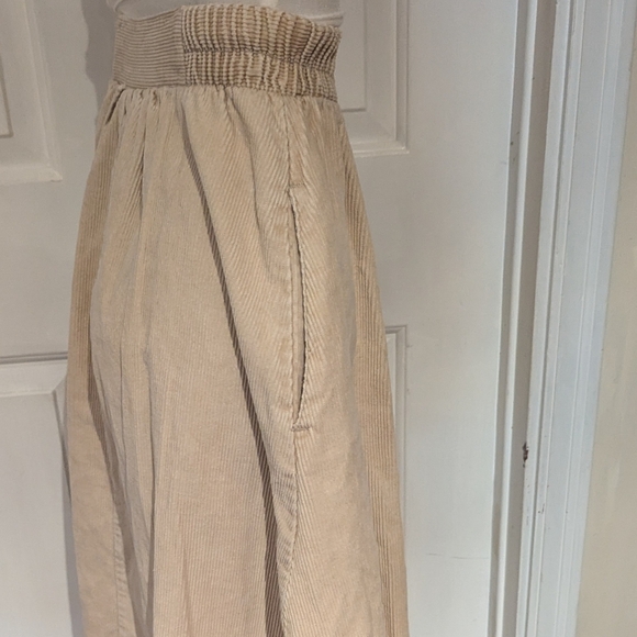 Vintage Beige Corduroy Skirt - Picture 3 of 7
